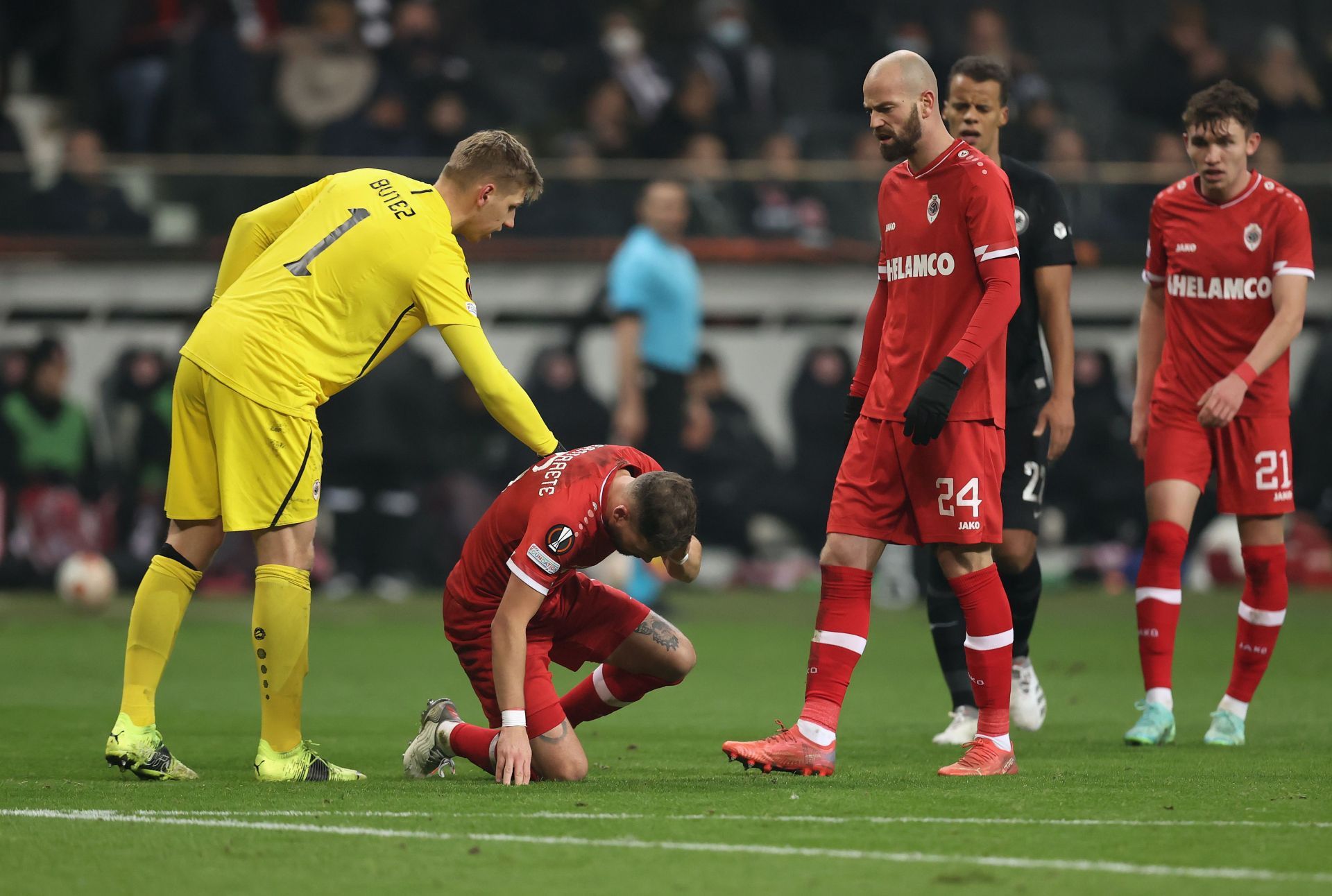 Eintracht Frankfurt v Royal Antwerp FC: Group D - UEFA Europa League