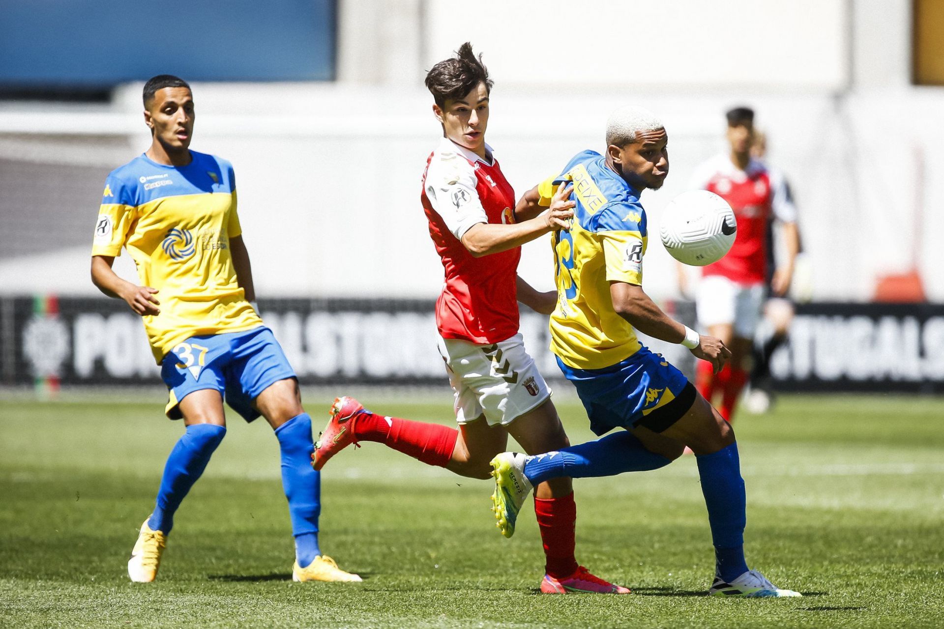 Estoril Praia and Braga square off in the Primeira Liga on Saturday