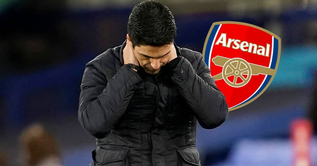 Arsenal manager Mikel Arteta reacts during a game.