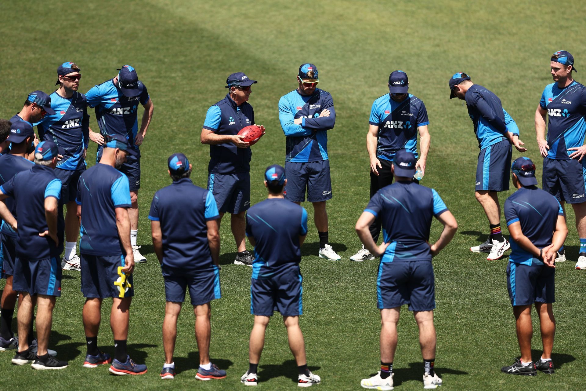 Head coach Gary Stead talks to players in a huddle during a New Zealand training session. Pic: Getty Images
