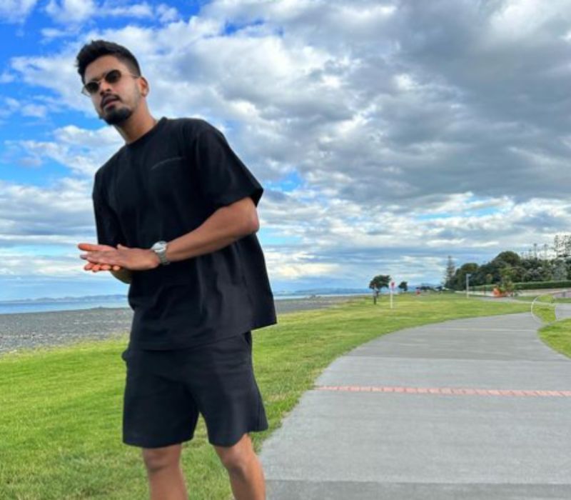 Team India batter Shreyas Iyer enjoys the beauty of Napier. Pic: Instagram