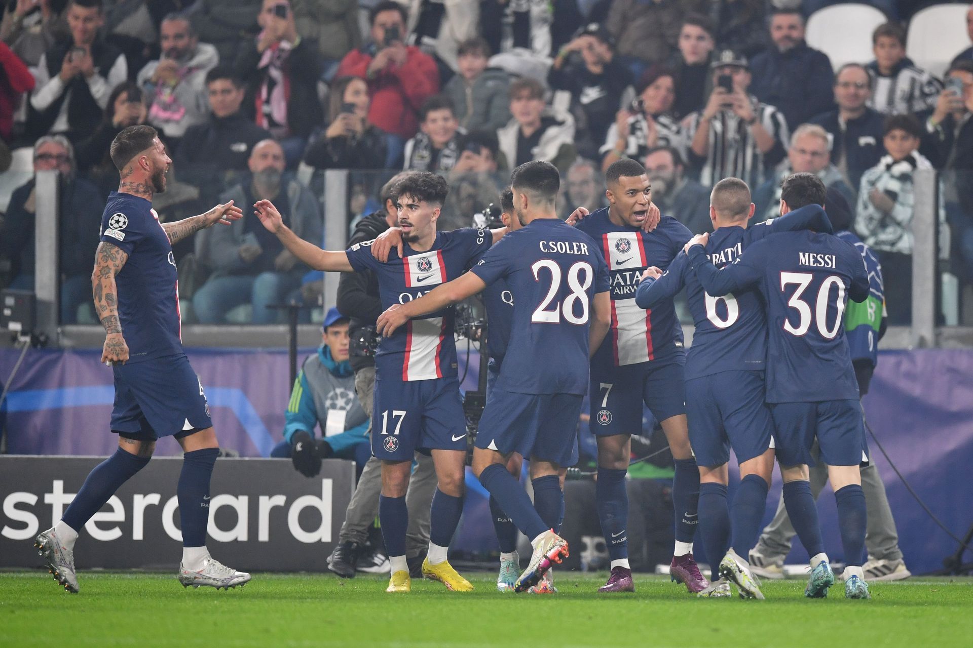 Juventus v Paris Saint-Germain: Group H - UEFA Champions League