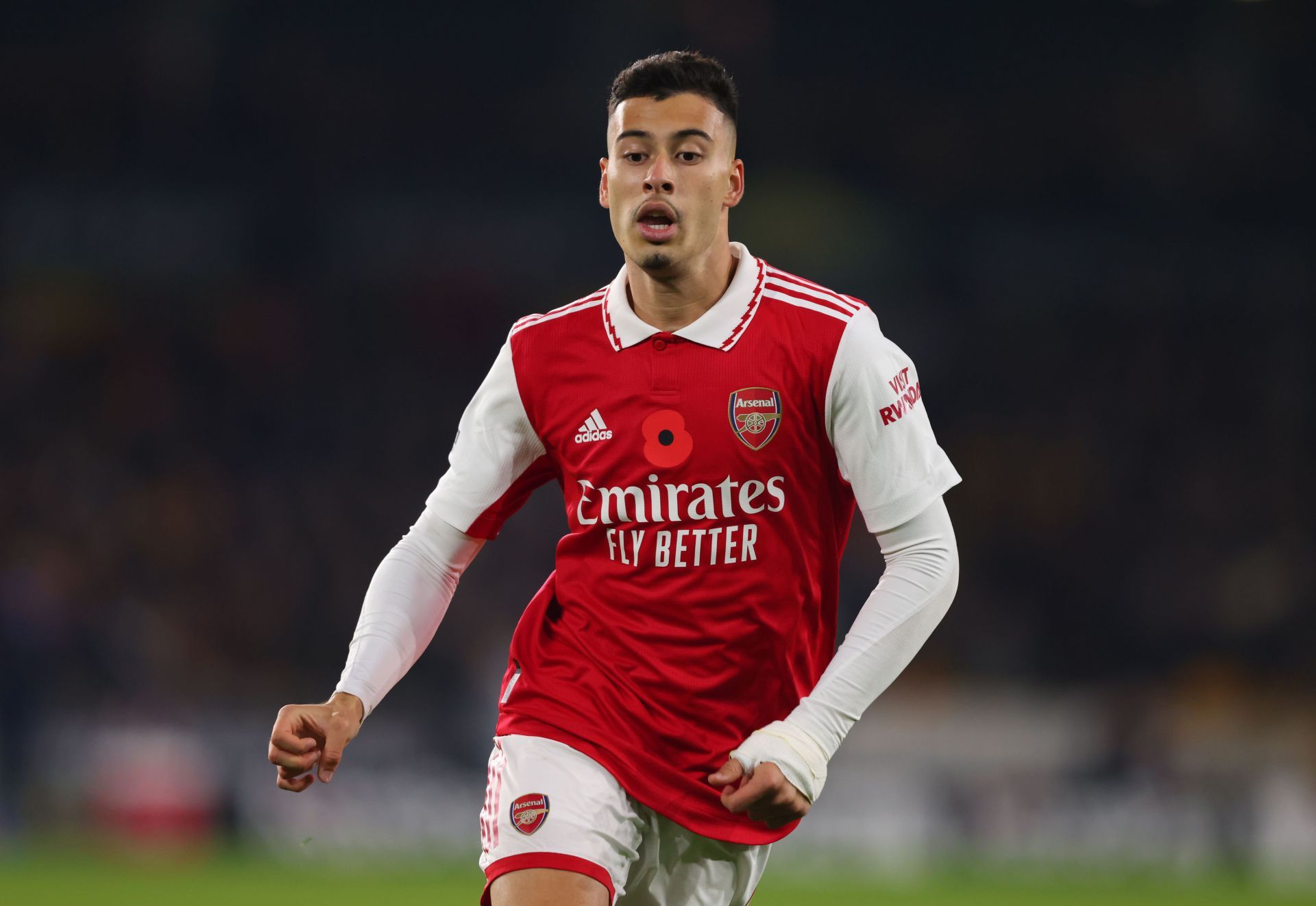 Gabriel Martinelli has admirers at the Parc des Princes.