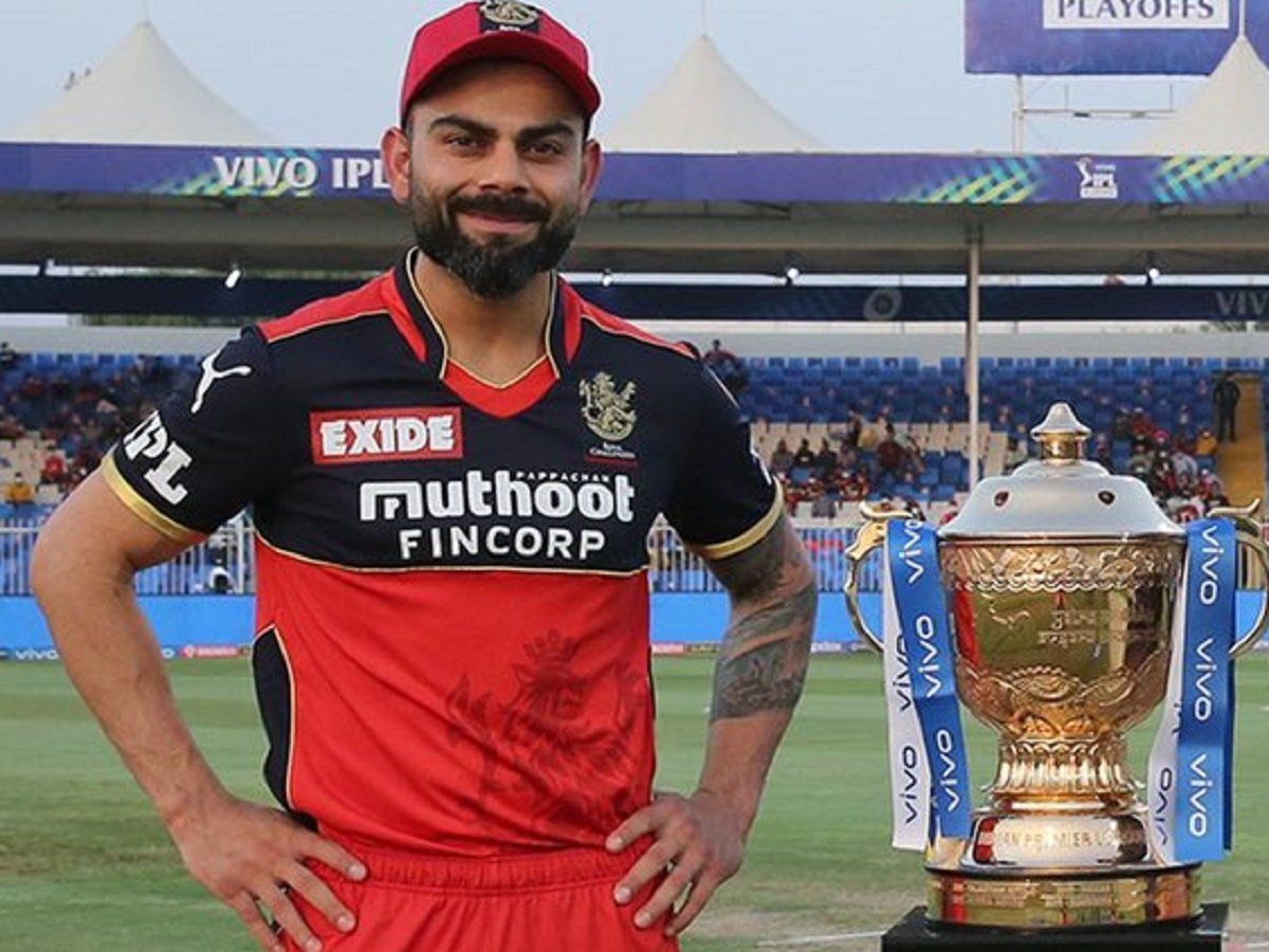 virat_kohli_ipl_trophy.jpg (1200&times;900)