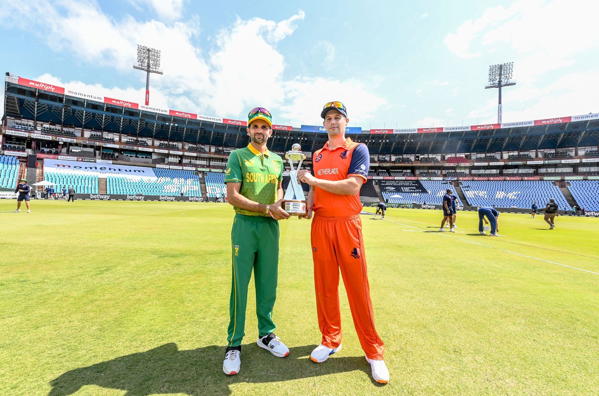 South Africa v Netherlands - 1st ODI