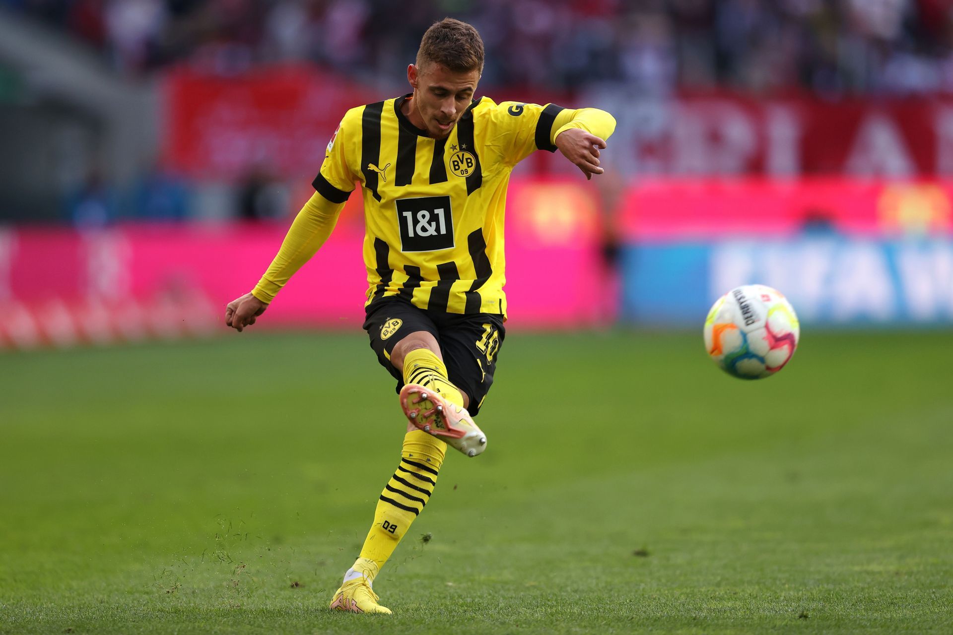 Hazard playing for Borussia Dortmund - Bundesliga