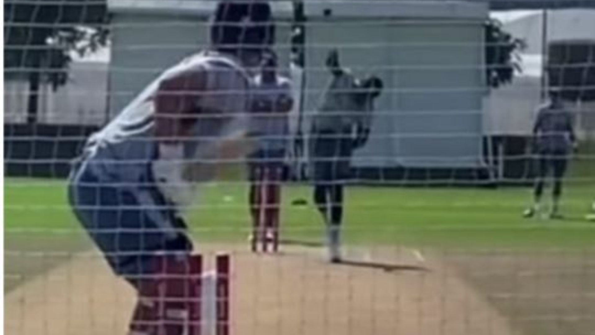 Jofra Archer bowling at the nets (Image Courtesy: Barmy Army Twitter handle)