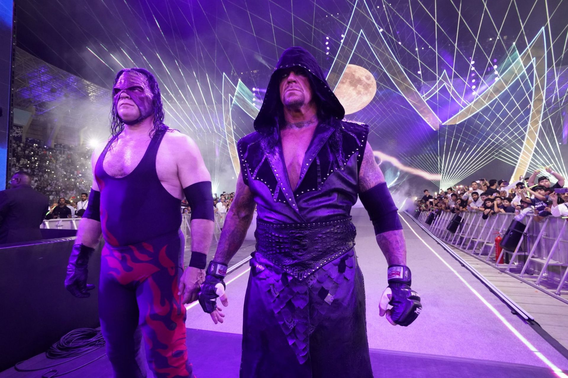 Two legends make a legendary entrance