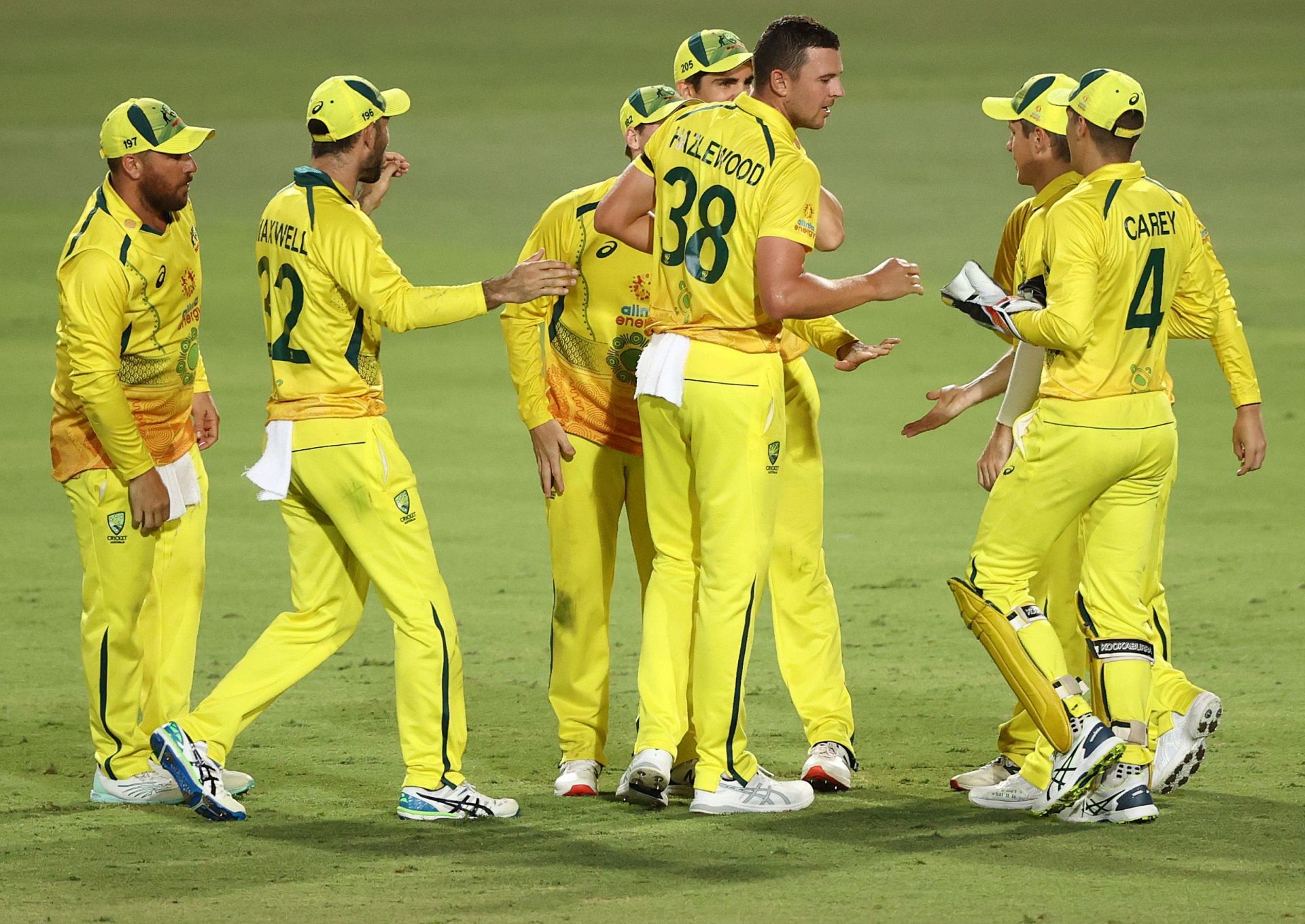 Australia v New Zealand - One Day International Series: Game 3