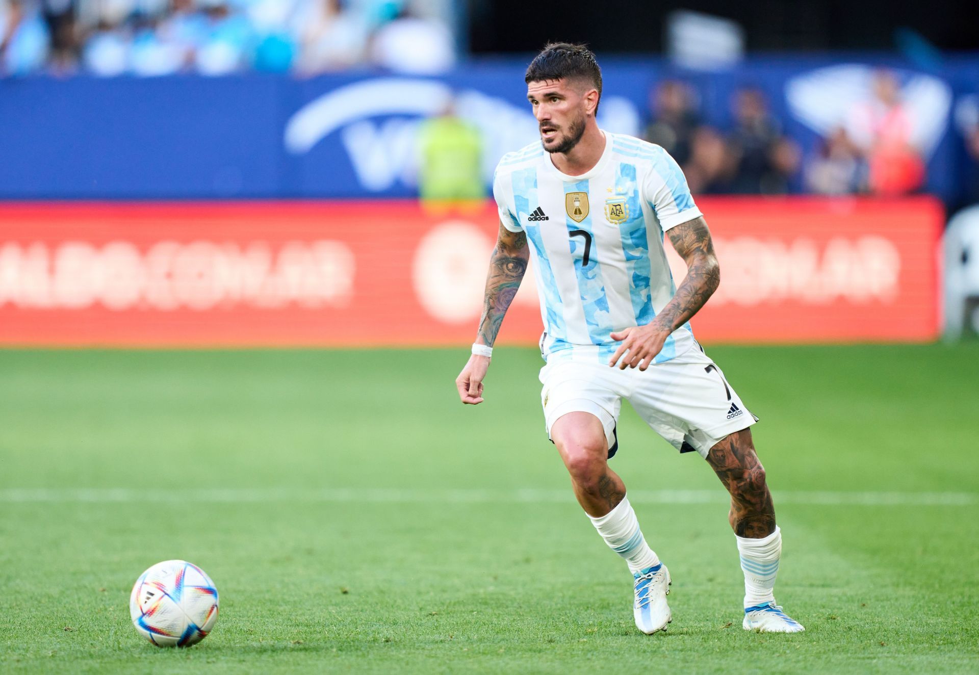  Rodrigo De Paul in action against Estonia - International Friendly