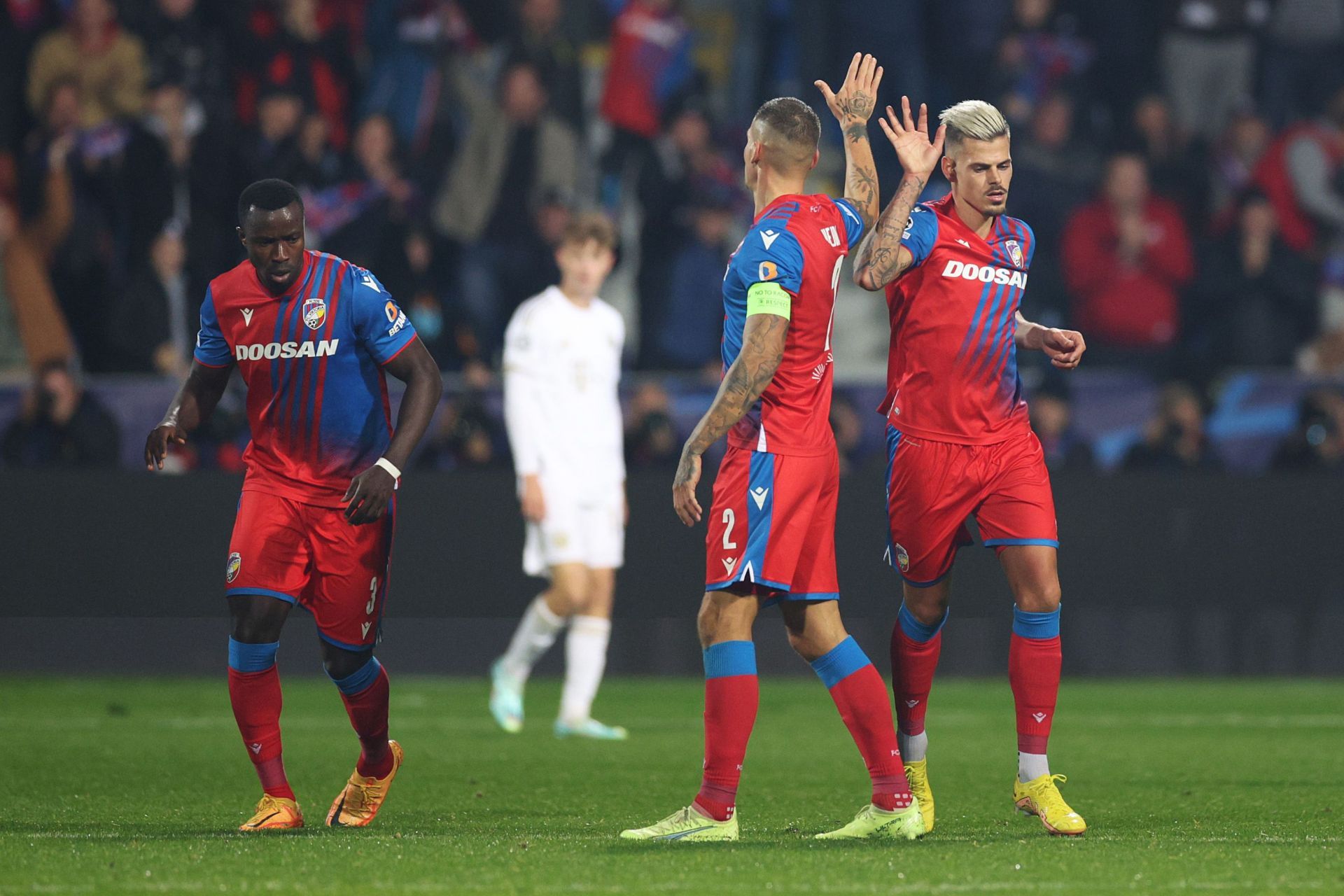 Viktoria Plzen v FC Bayern M&uuml;nchen: Group C - UEFA Champions League