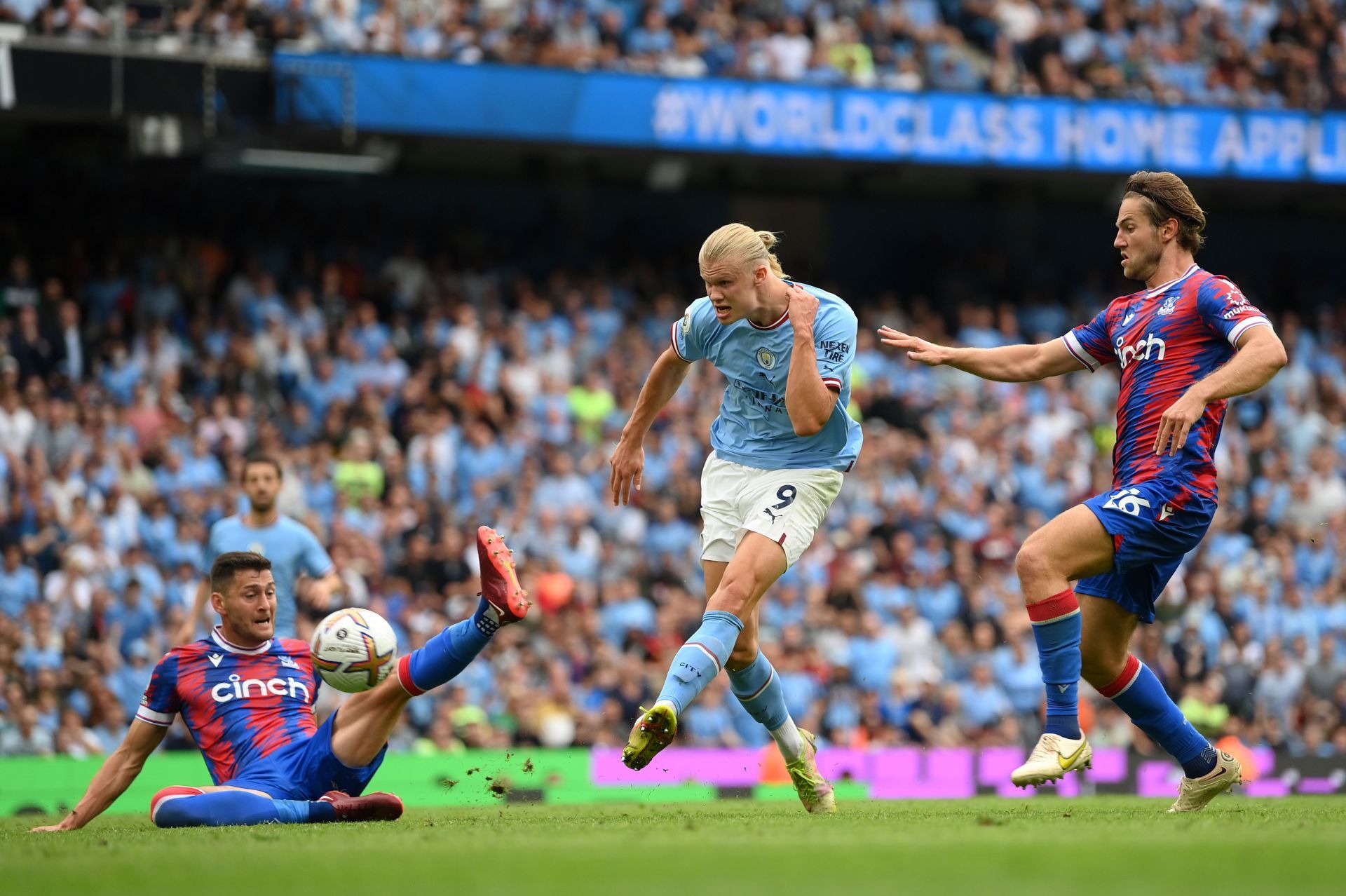 Manchester City v Crystal Palace - Premier League