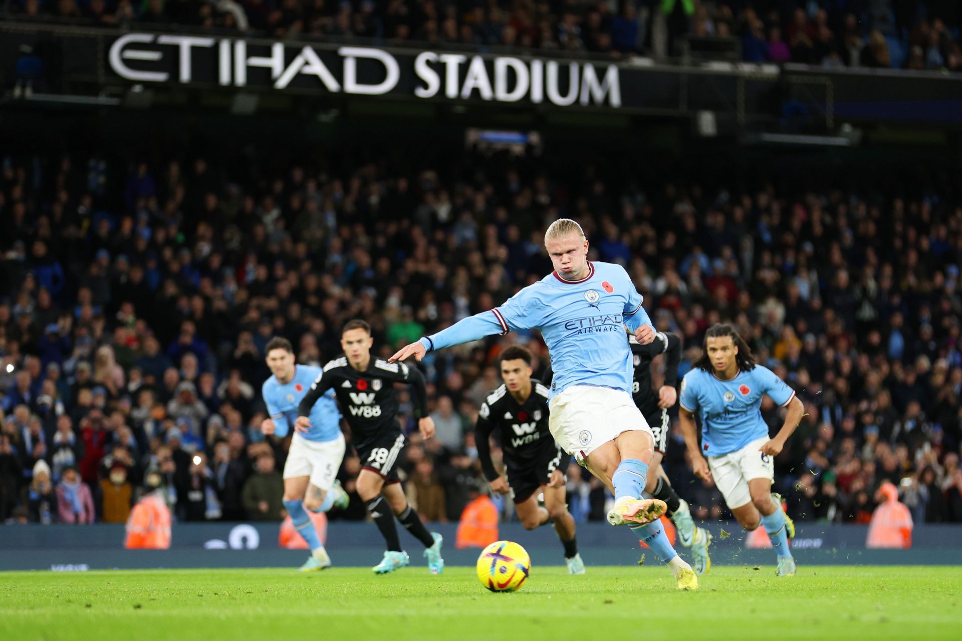 Manchester City v Fulham FC - Premier League