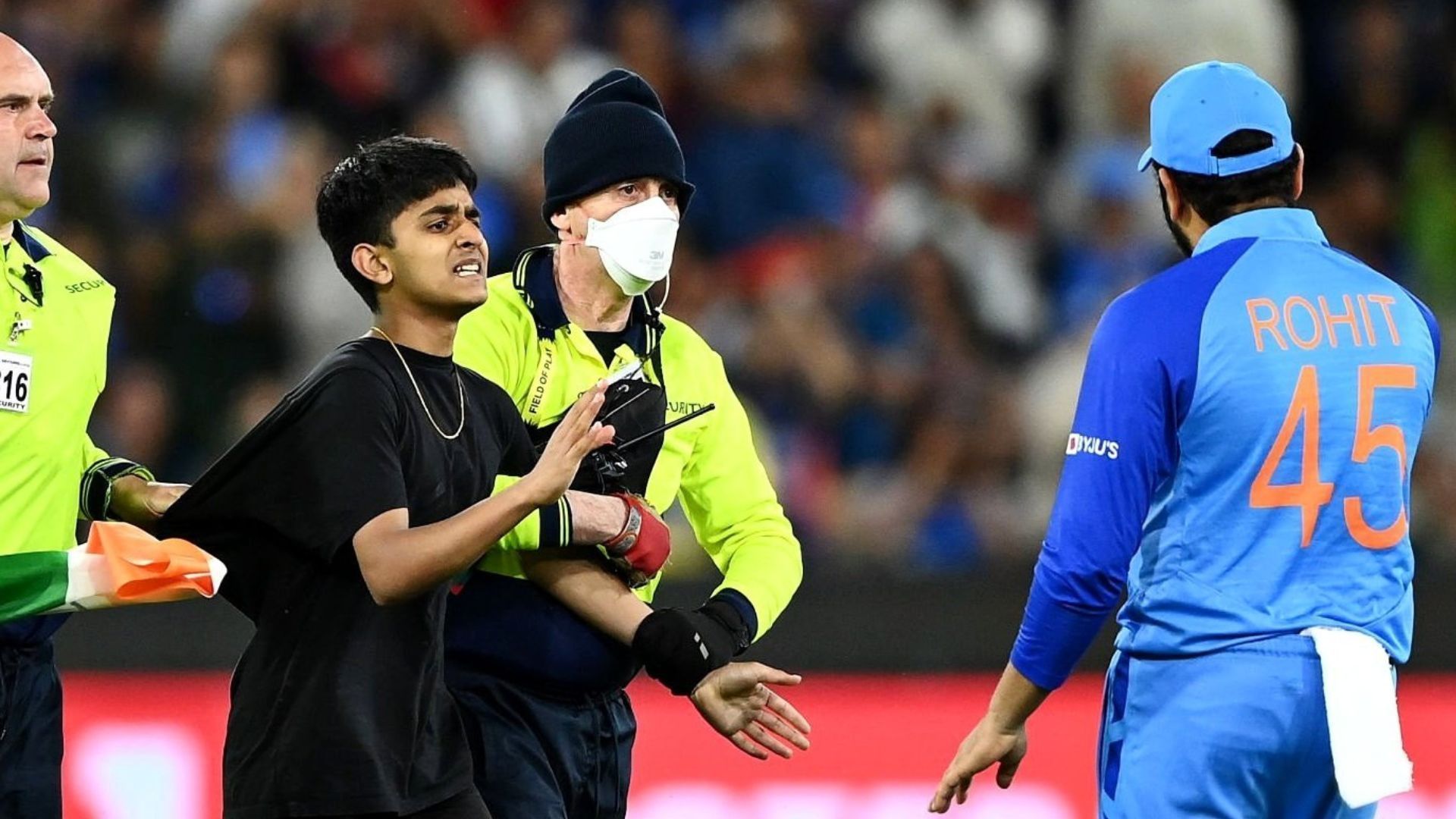 Rohit Sharma requested the guards to not be too harsh on the young fan. (P.C.:Twitter)