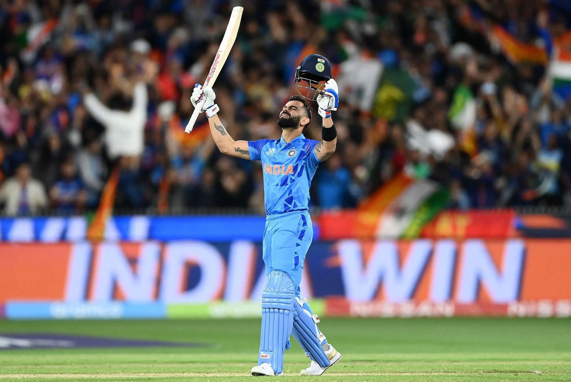Chasing 160 against Pakistan, Team India were in big trouble at 31/4. Despite a century stand between Virat Kohli and Hardik Pandya, they still needed 48 runs off the last three overs. Kohli then turned it on and played some unbelievable strokes to lift India to an unforgettable triumph. Pic: Getty Images