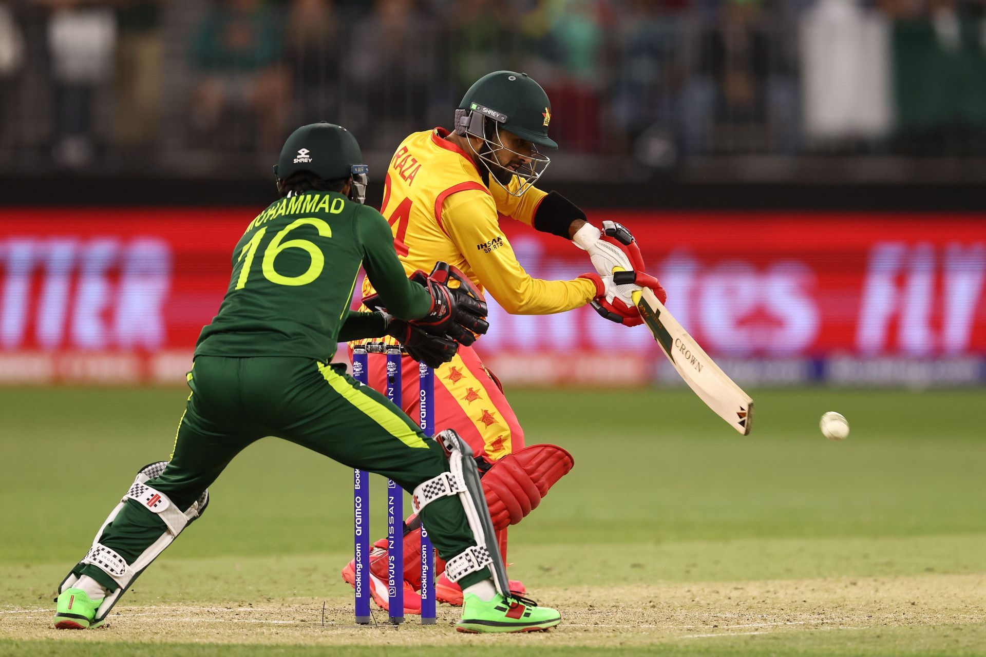 Sikandar Raza bats during Zimbabwe's game against Pakistan.