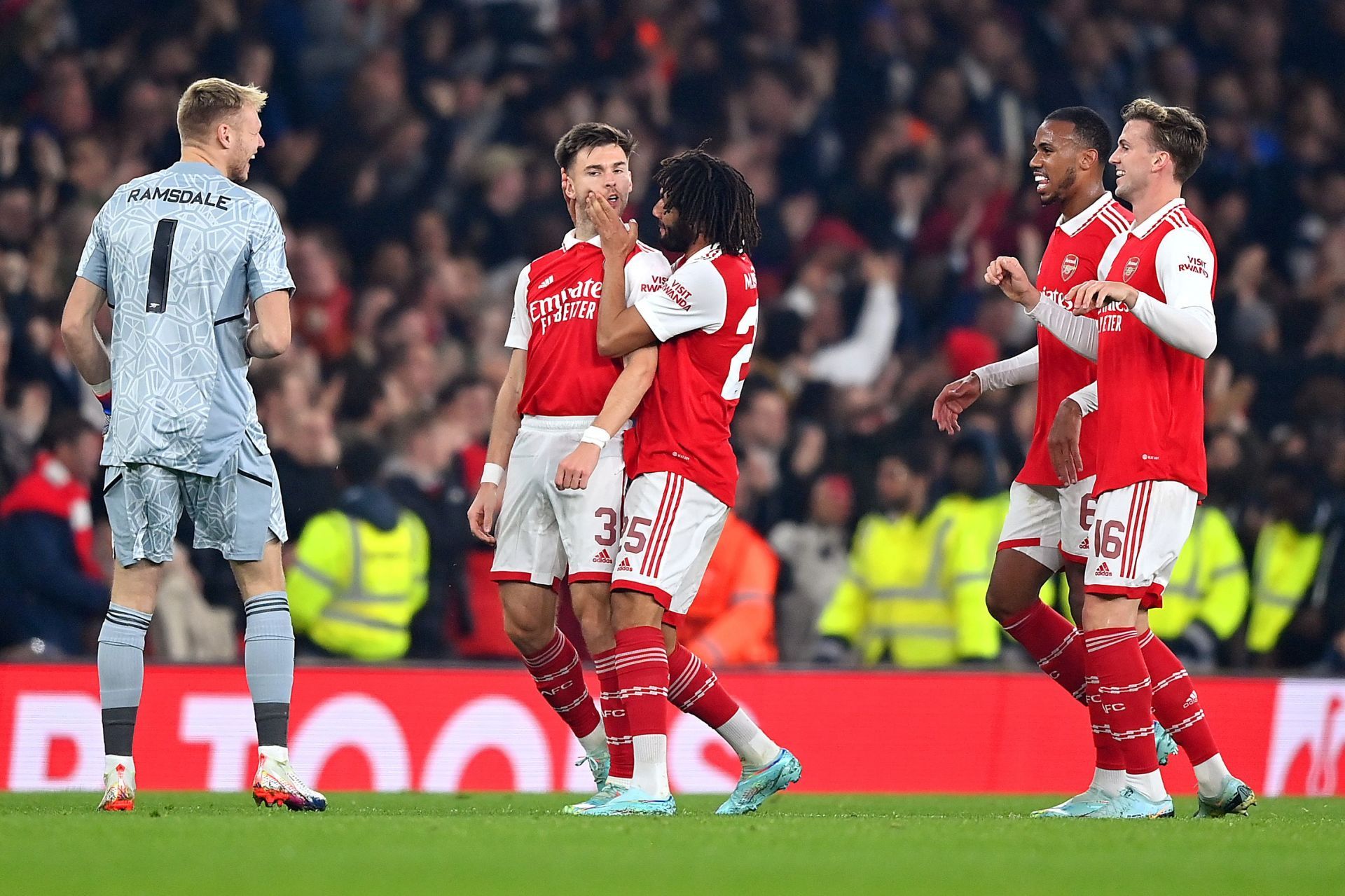 Arsenal FC v FC Z&uuml;rich: Group A - UEFA Europa League