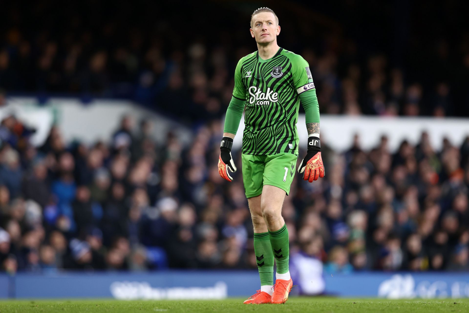 The Red Devils could make a move for Jordan Pickford.