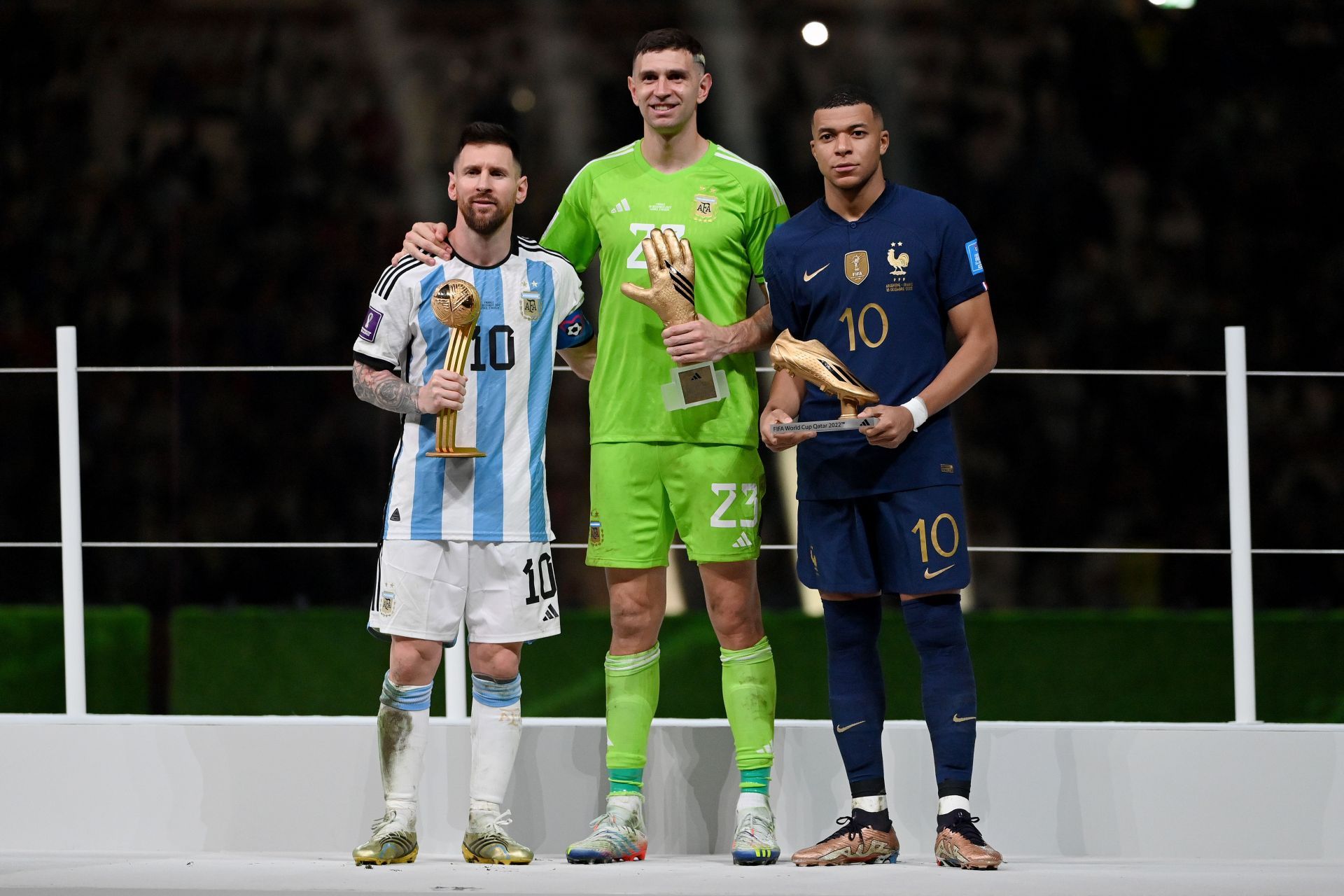 Aguero lauds PSG duo Lionel Messi (left) and Mbappe.