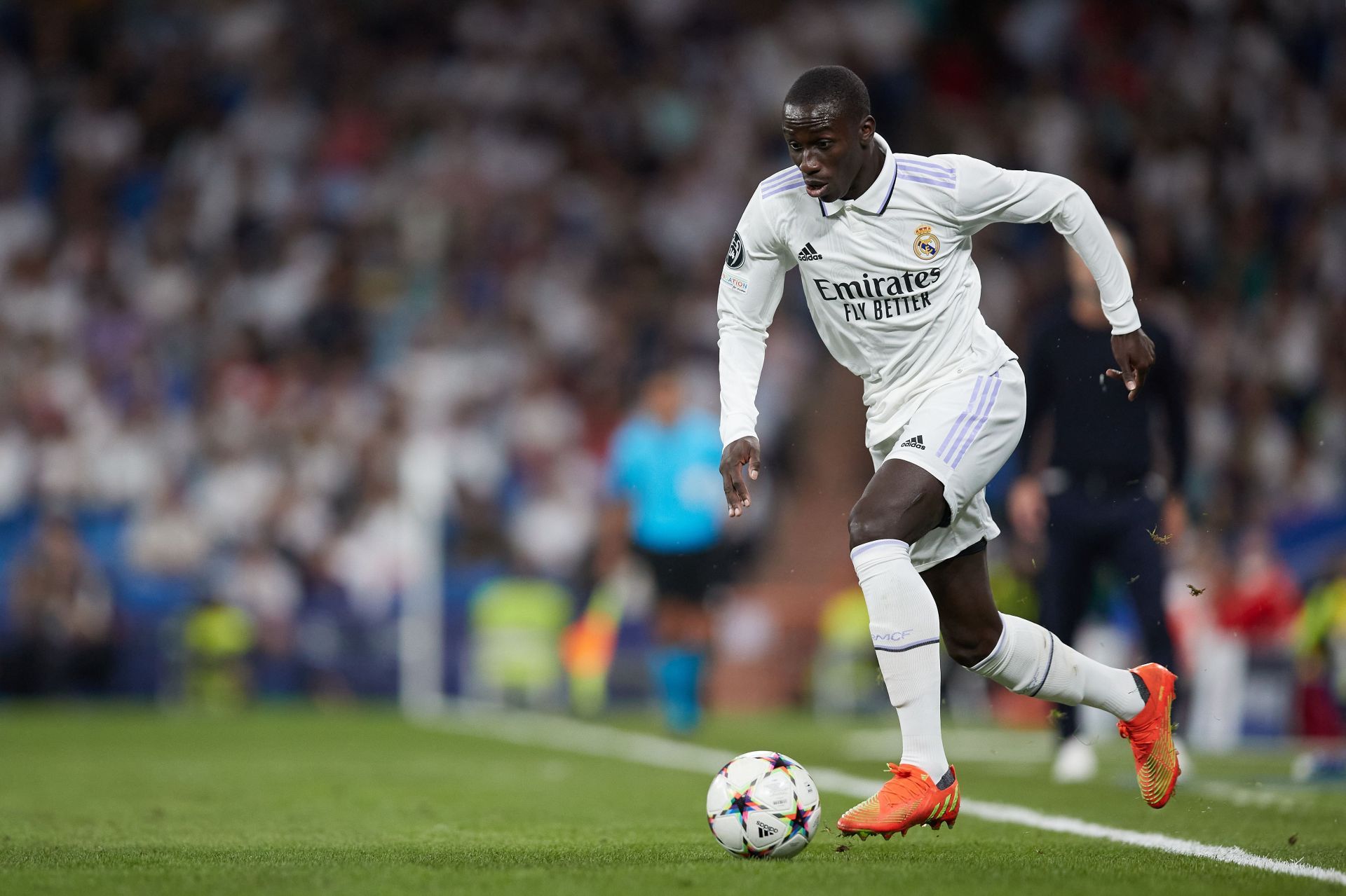 Ferland Mendy has admirers at the Parc des Princes.