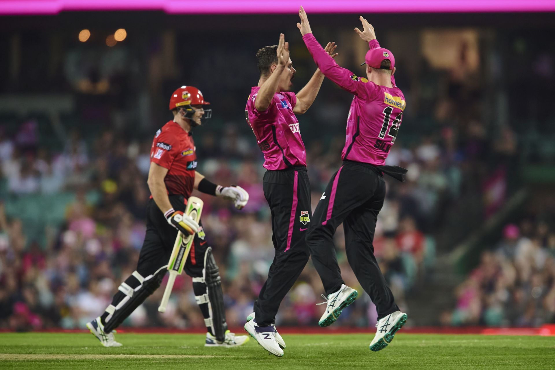 BBL - Sydney Sixers v Melbourne Renegades