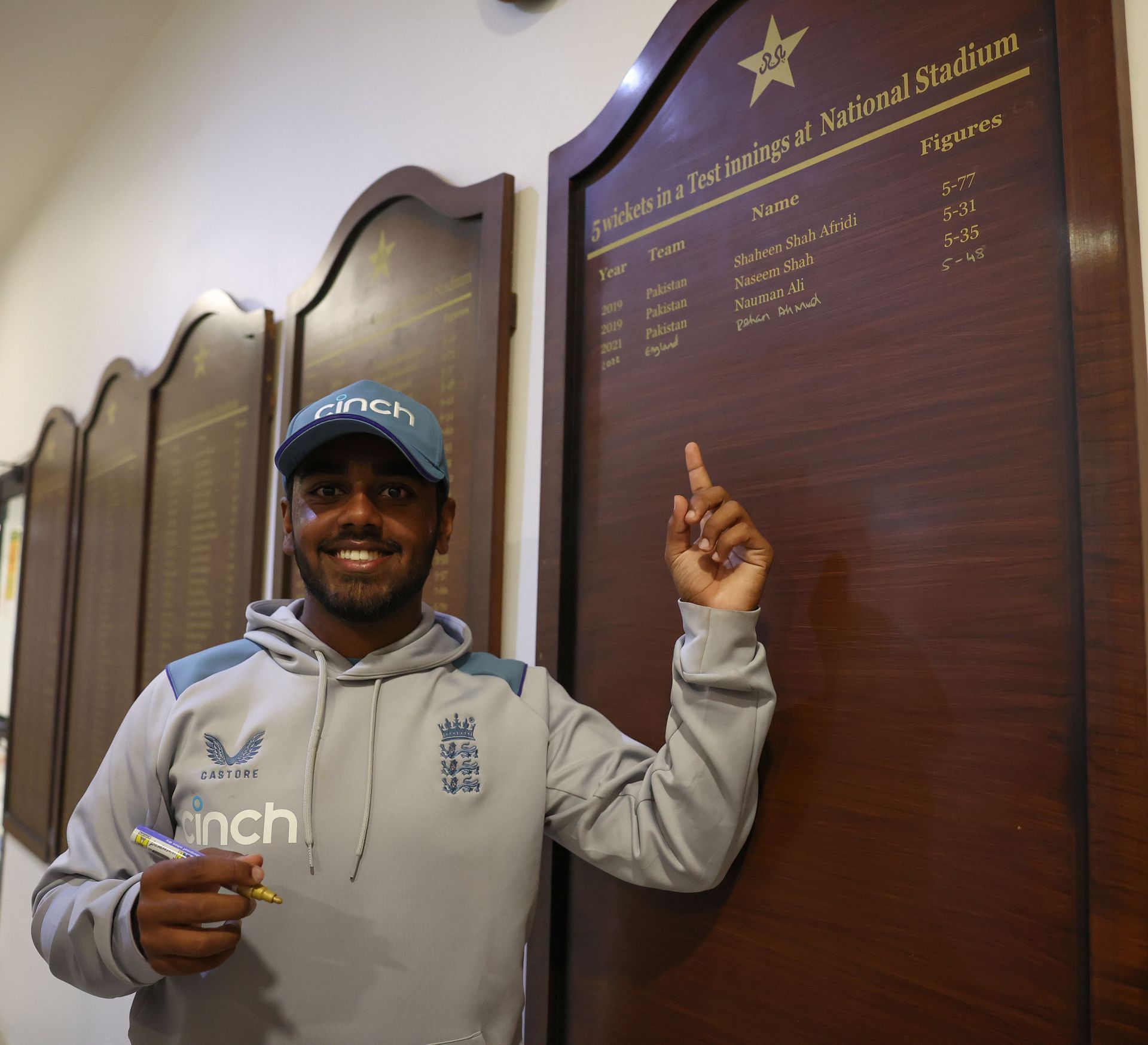 Pakistan v England - Third Test Match: Day Three