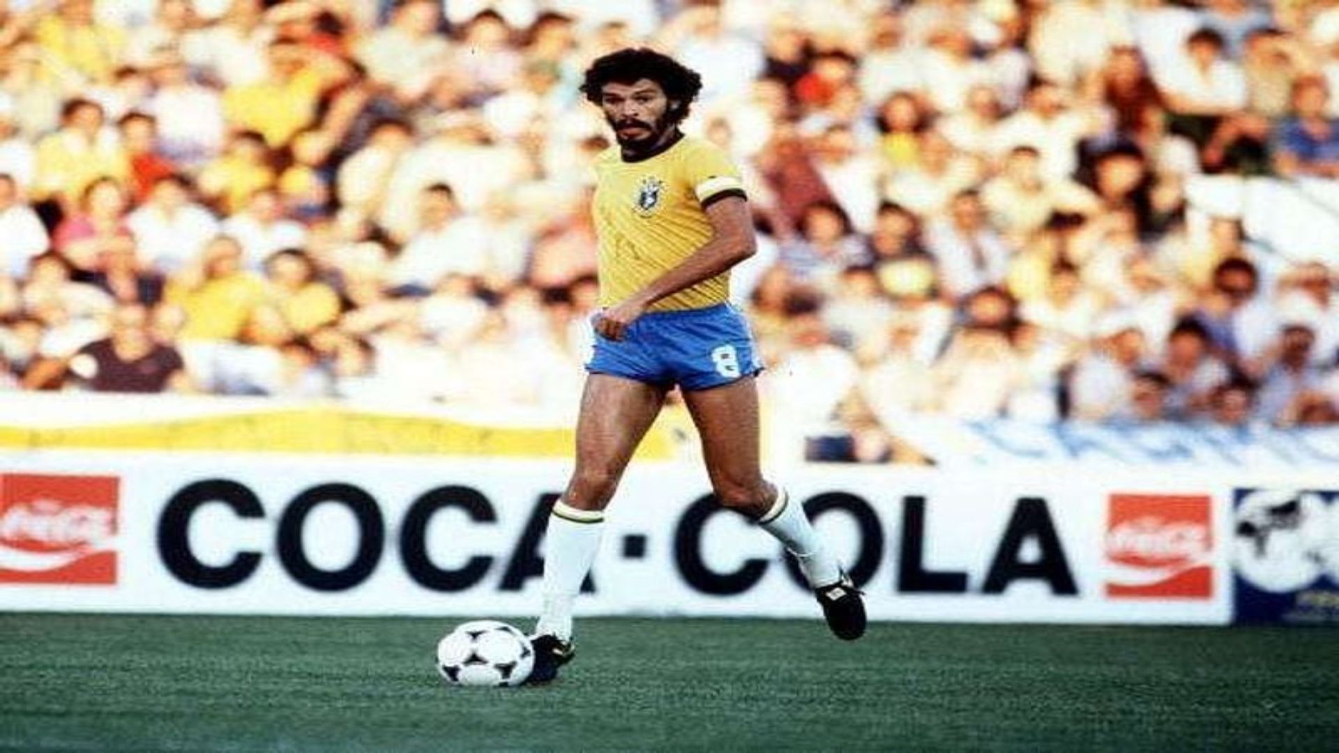 Socrates was one of the greatest holding midfielders ever.