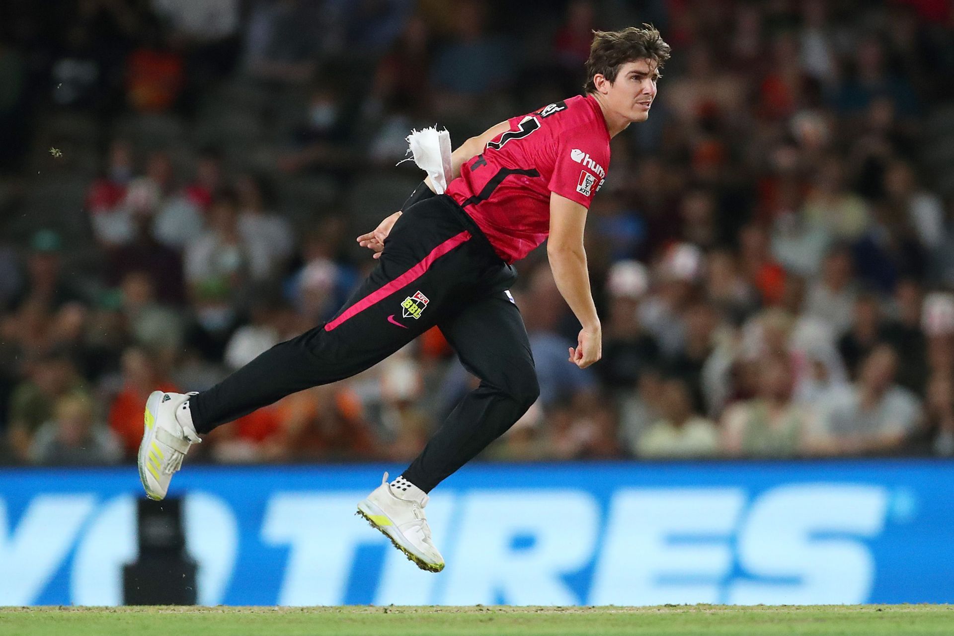 Sean Abbott bowling in the BBL. Pic: Getty Images