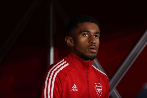 Reiss Nelson is eager to sign a new deal at the Emirates.