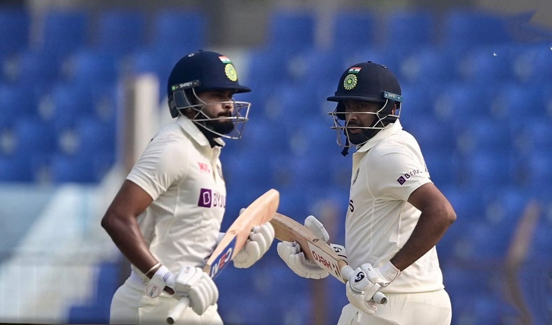 Shreyas Iyer and Ravichandran Ashwin showed nerves of steel during their partnership. [P/C: ICC]