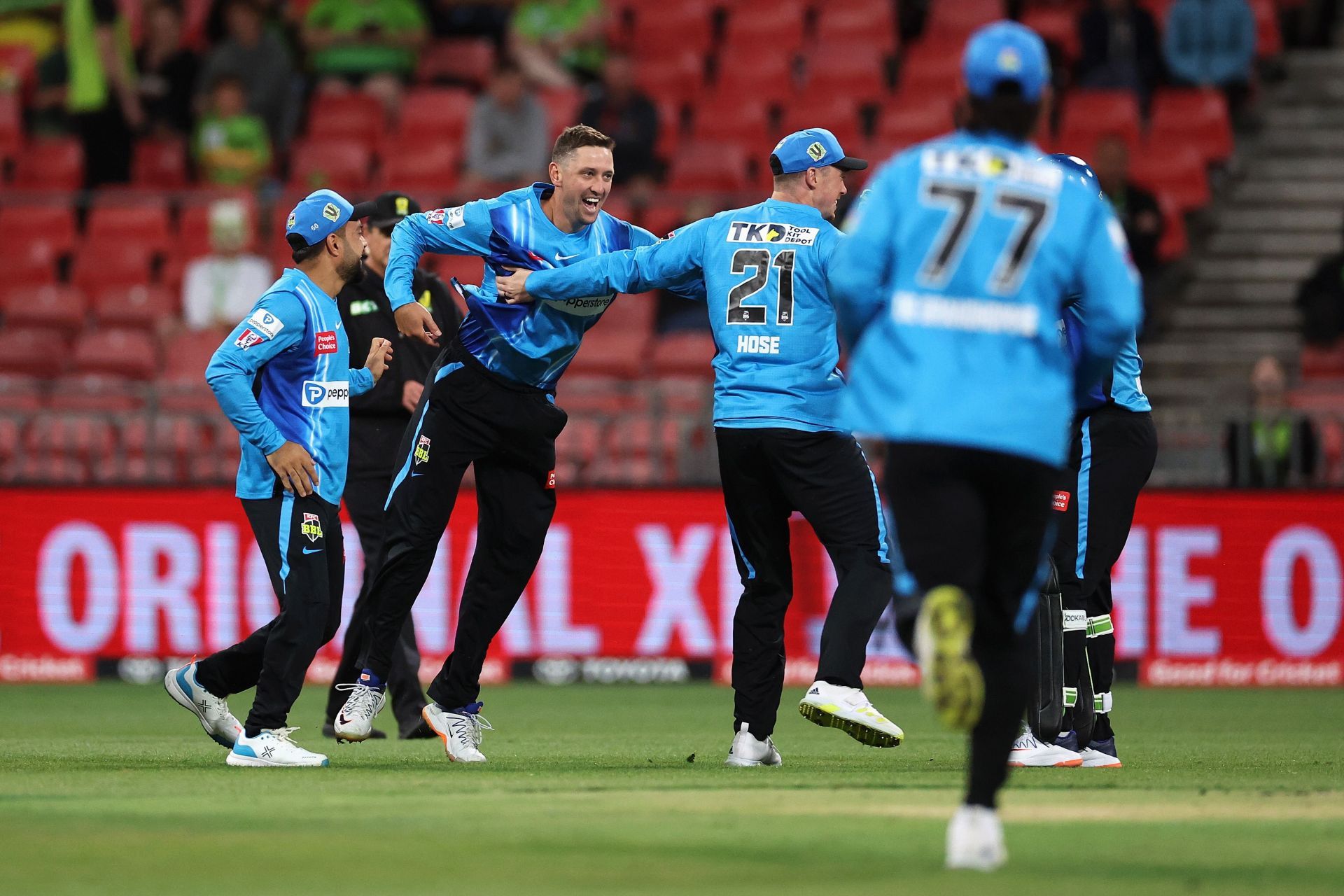 Big Bash League 2022 - Sydney Thunder v Adelaide Strikers