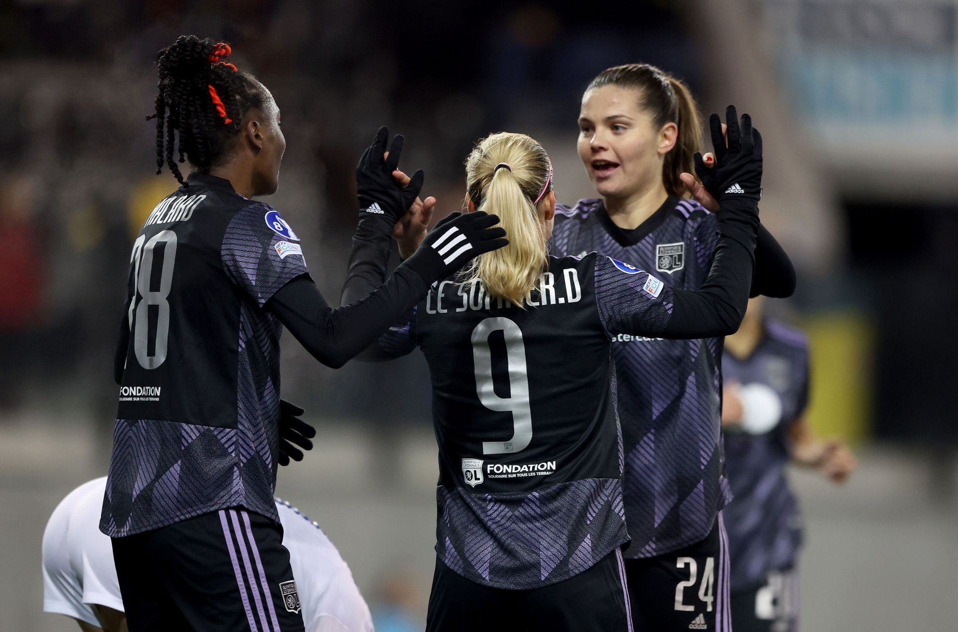 FC Z&uuml;rich Frauen v Olympique Lyonnais: Group C - UEFA Women
