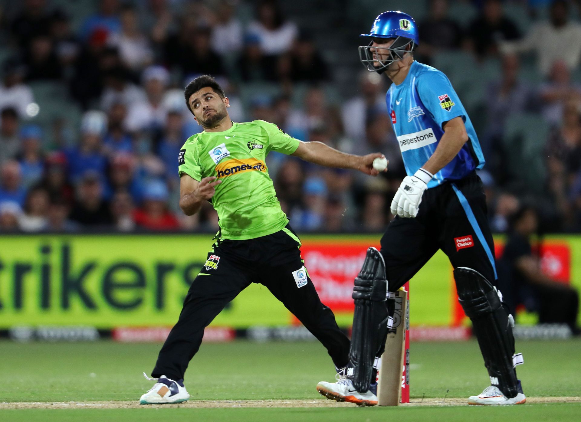 BBL - Adelaide Strikers v Sydney Thunder