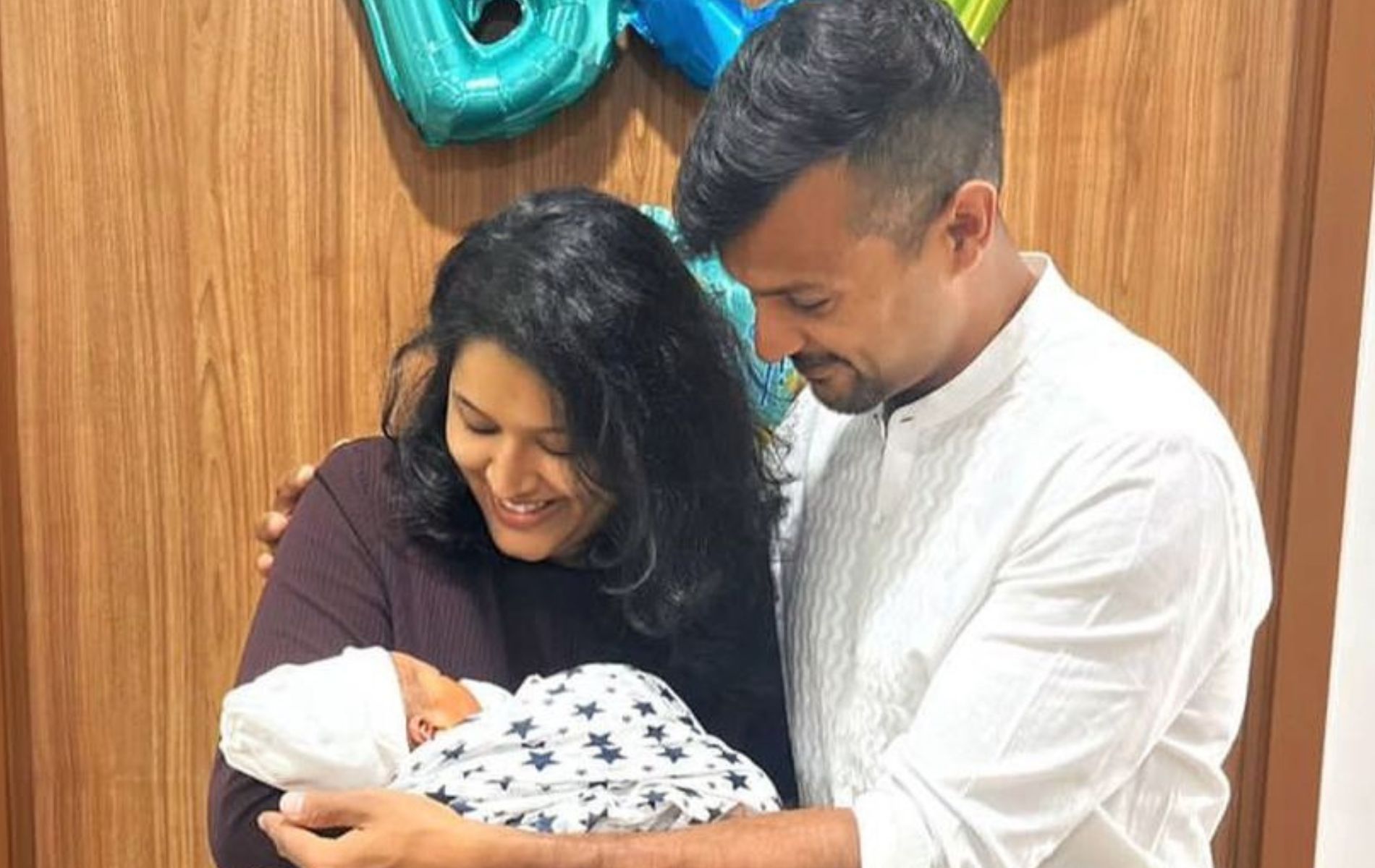 Mayank Agarwali with his wife and newborn baby. (Pic: Instagram)