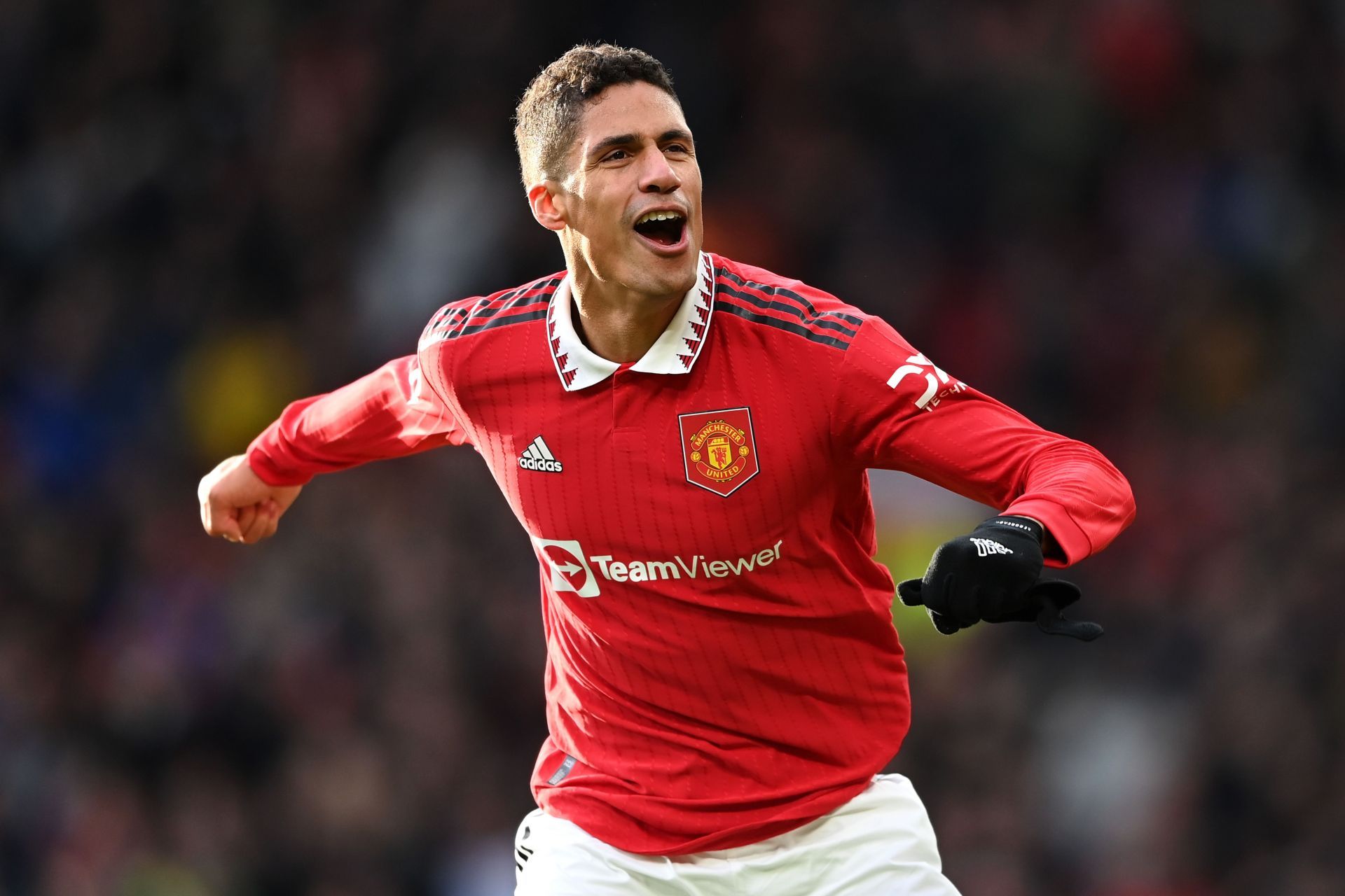 Raphael Varane believes Manchester United are in the title race.