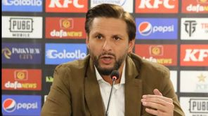 Shahid Afridi could transition into permanent chief selector; Mickey Arthur set to decide on potential second stint with Pakistan soon