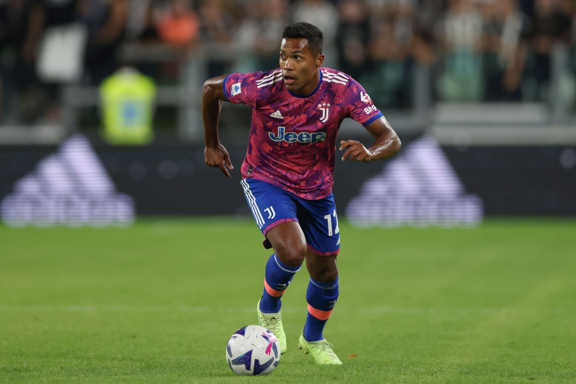 Alex Sandro will leave Juventus this summer.