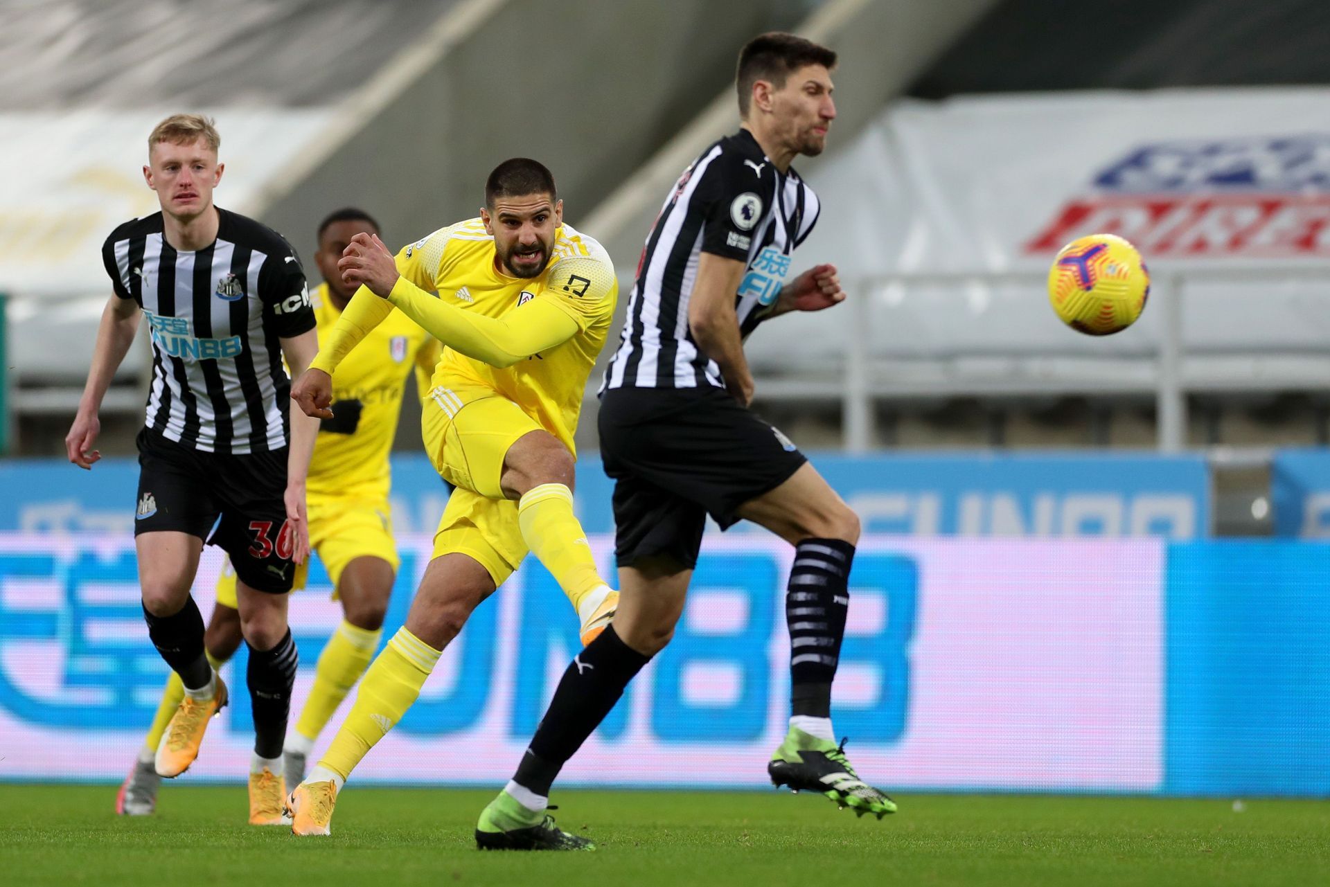 Newcastle United v Fulham - Premier League