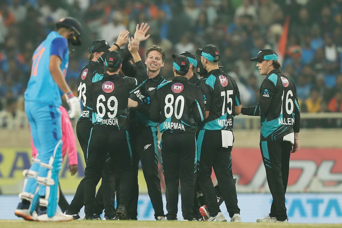 New Zealand celebrate a dismissal. (Credits: Twitter)