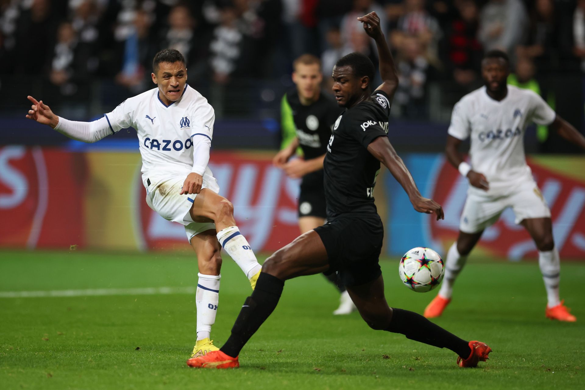 Evan Ndicka has admirers at the Parc des Princes.