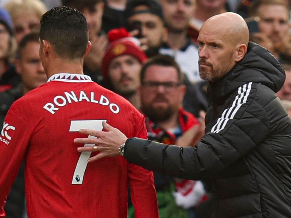Ten Hag (right) reacted to Cristiano Ronaldo&#039;s interview and exit.