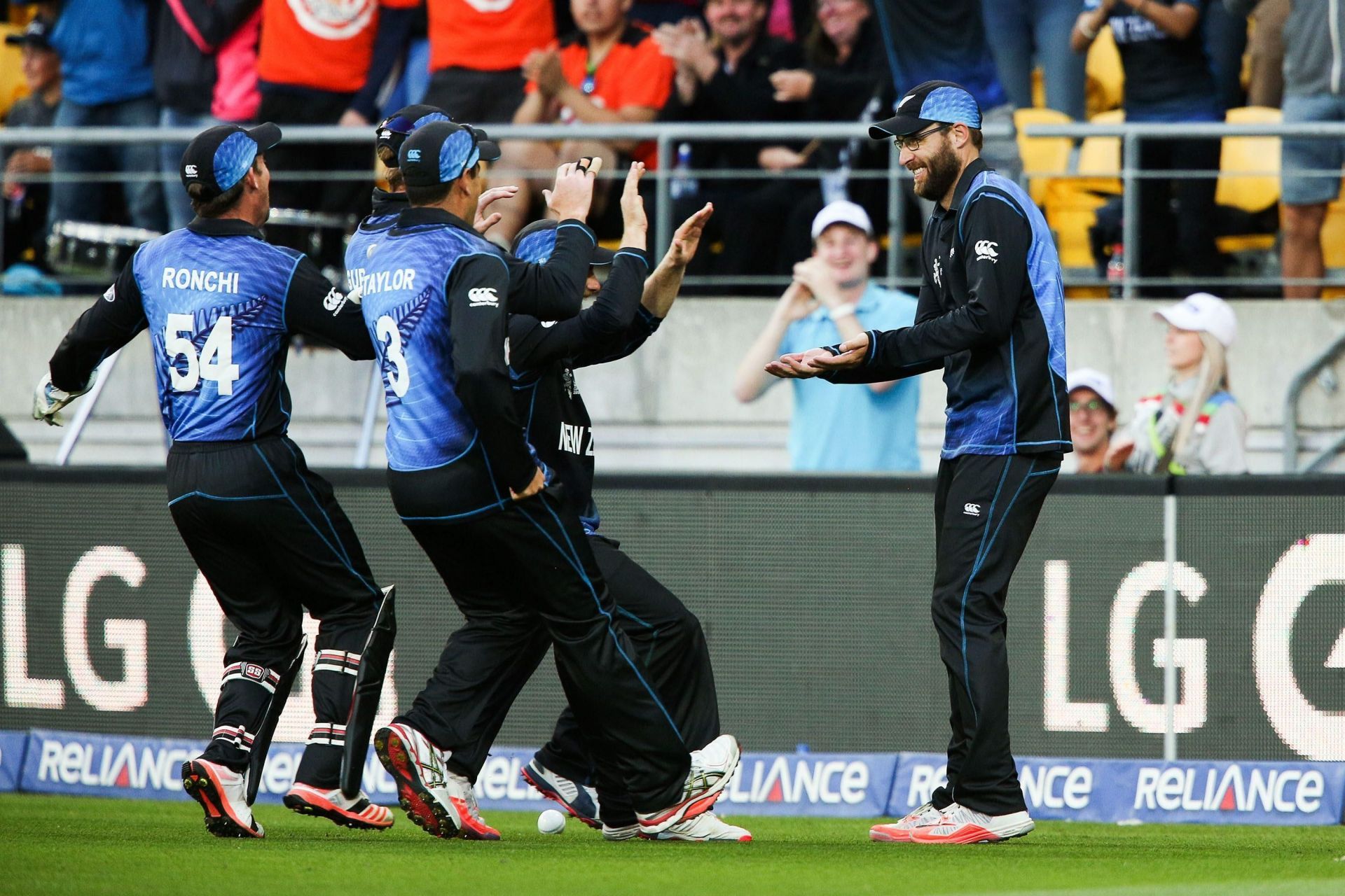 Daniel Vettori at 36 bagged an absolute screamer in the World Cup 2015.
