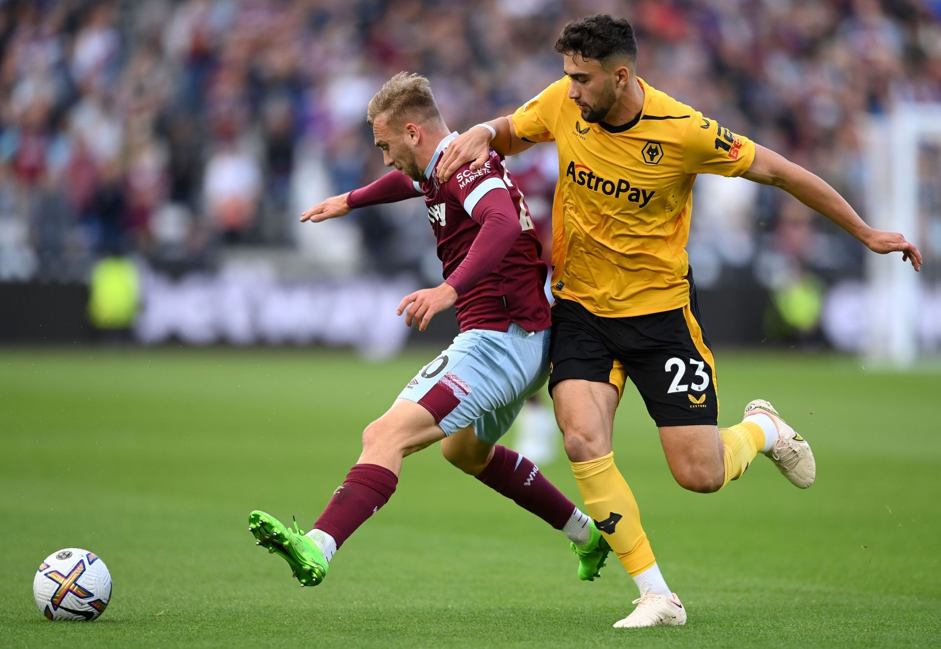 West Ham United v Wolverhampton Wanderers - Premier League