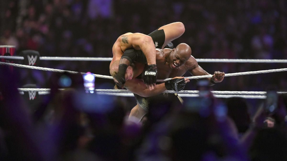 Bobby Lashley eliminated Brock Lesnar