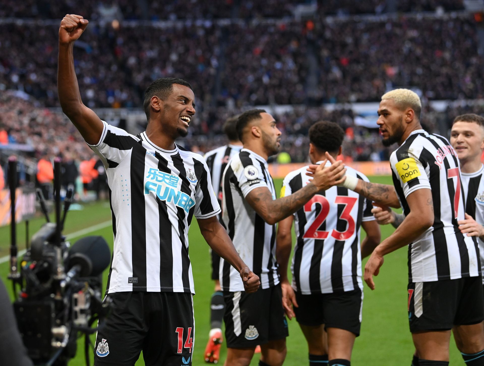 Newcastle United v Fulham FC - Premier League