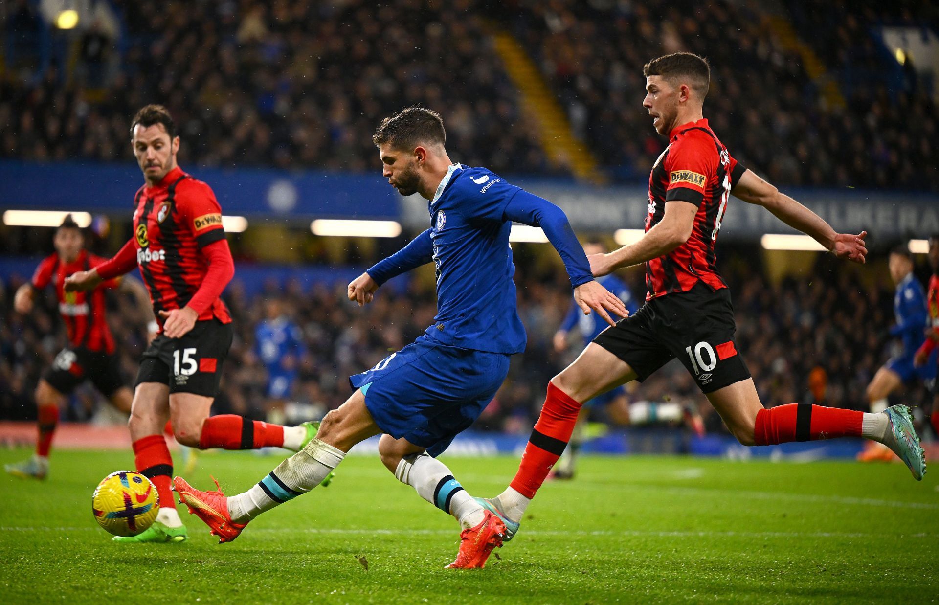 Pulisic playing against Bournemouth.