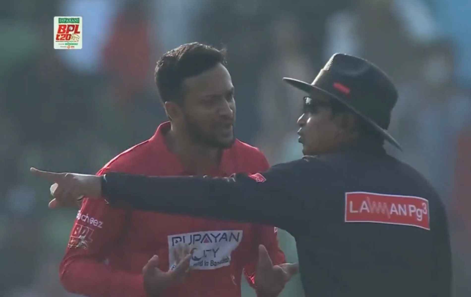 Shakib Al Hasan (L). (Pic: Fancode)