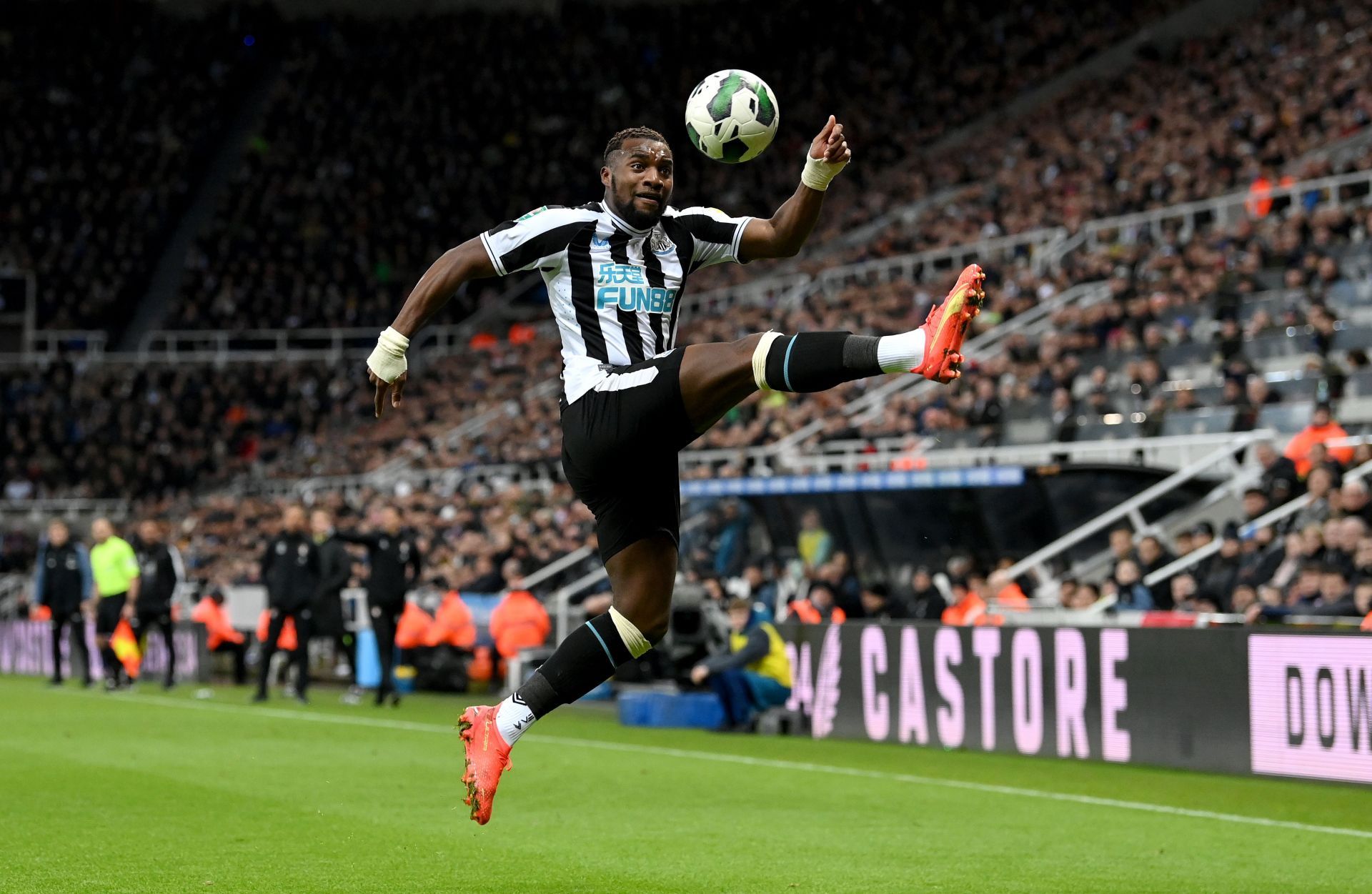 Newcastle United v AFC Bournemouth - Carabao Cup Fourth Round