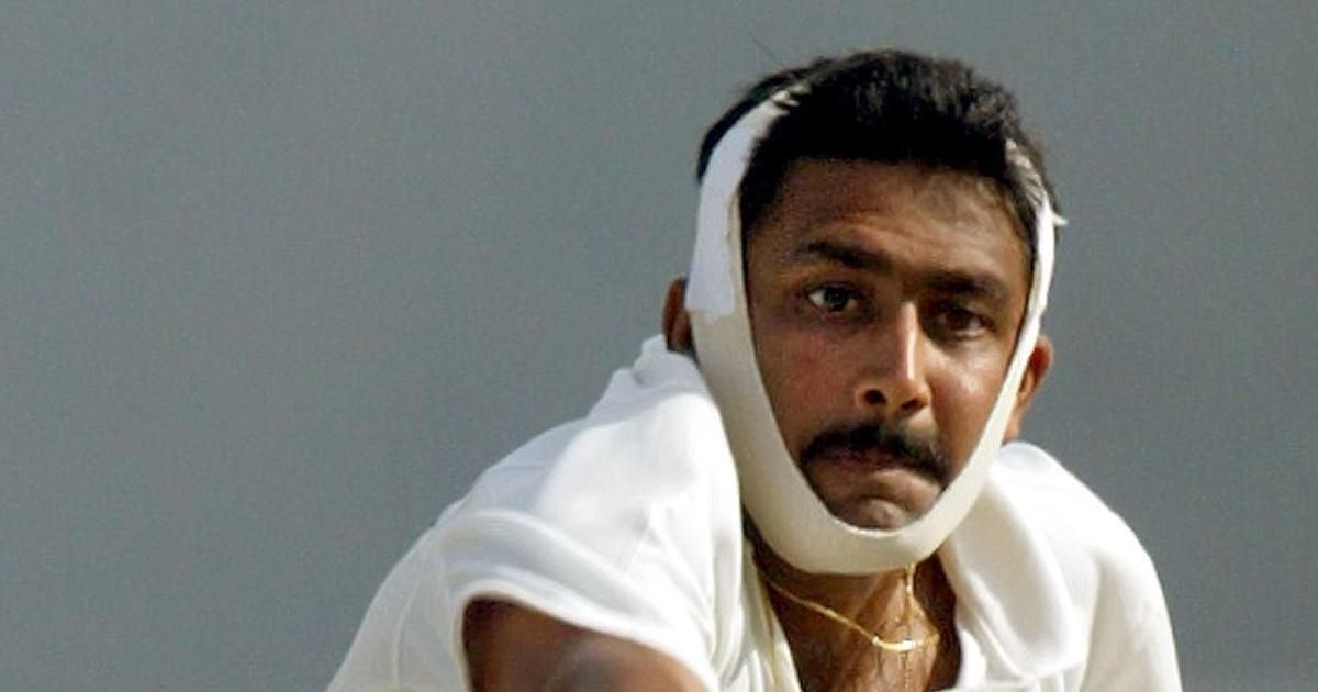 Anil Kumble with a broken jaw