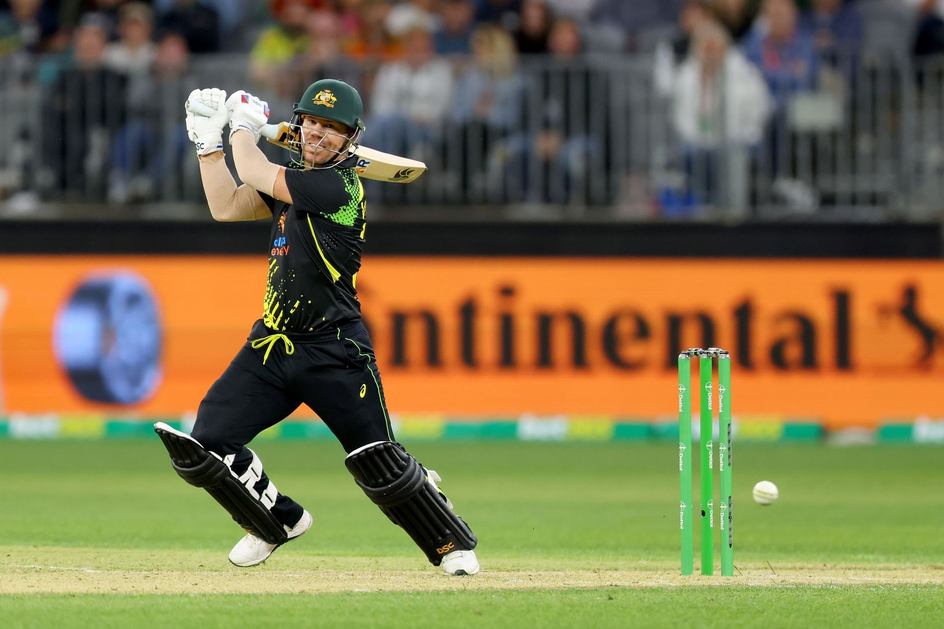 Australia v England - T20I Series: Game 1